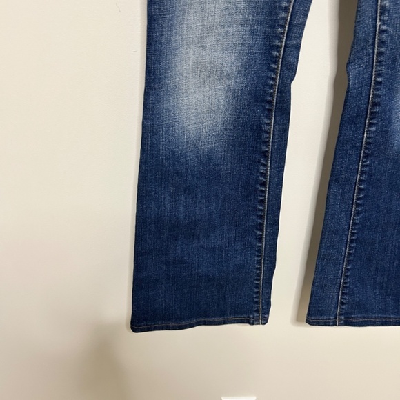 Levi's Bold Curve Boot Cut Women's Size 8/29 Blue Jeans Dark Wash Denim Western - Picture 3 of 11